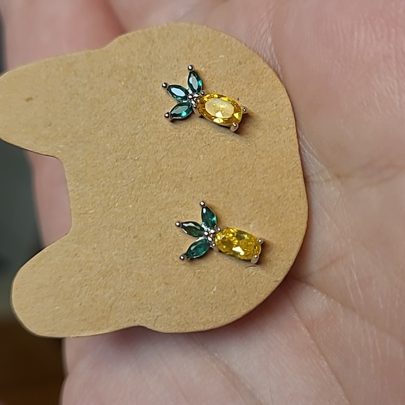 Pineapple Sterling silver earrings - Picture 3 of 5